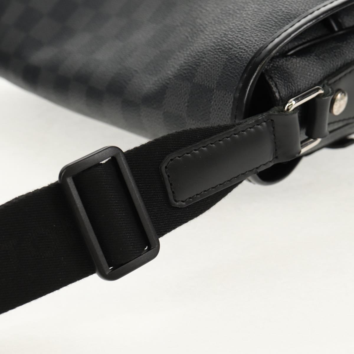 LOUIS VUITTON Damier Graphite Daniel MM Shoulder Bag N58029 LV Auth 149464V