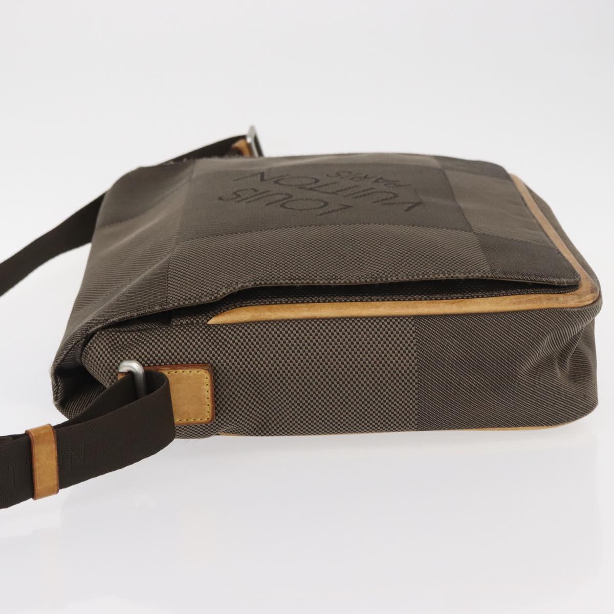 LOUIS VUITTON Damier Geant Messager Shoulder Bag Tail M93030 LV Auth 149506