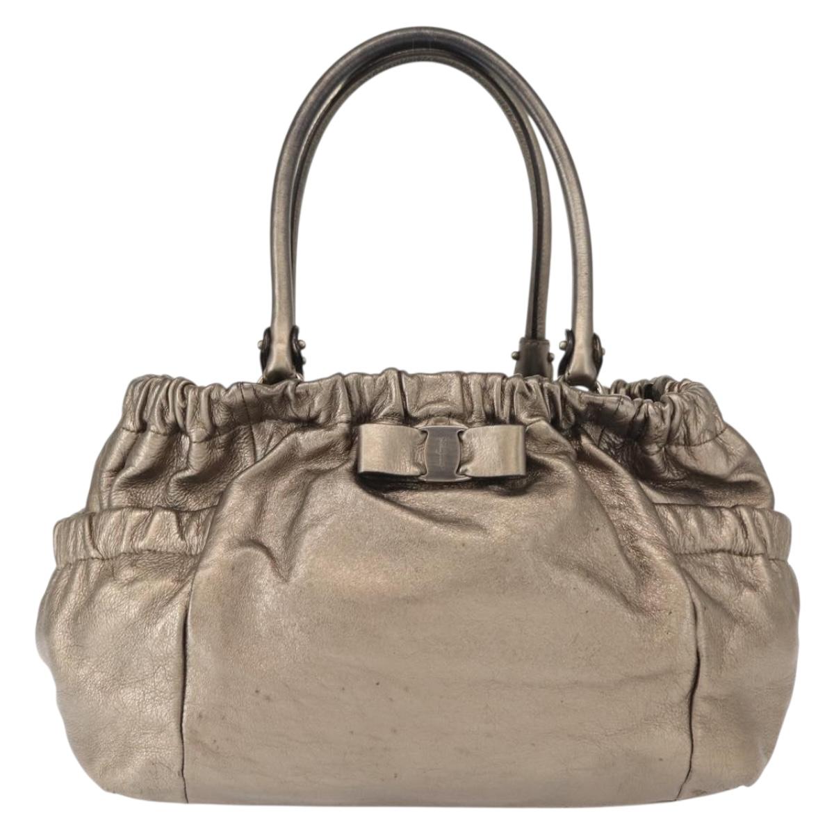 Salvatore Ferragamo Vala Shoulder Bag Leather Gold tone Auth 149548