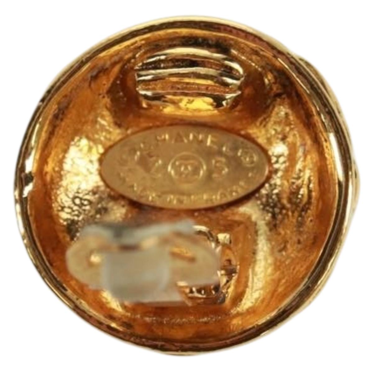 CHANEL Matelasse COCO Mark Earring metal Gold CC Auth 149817V