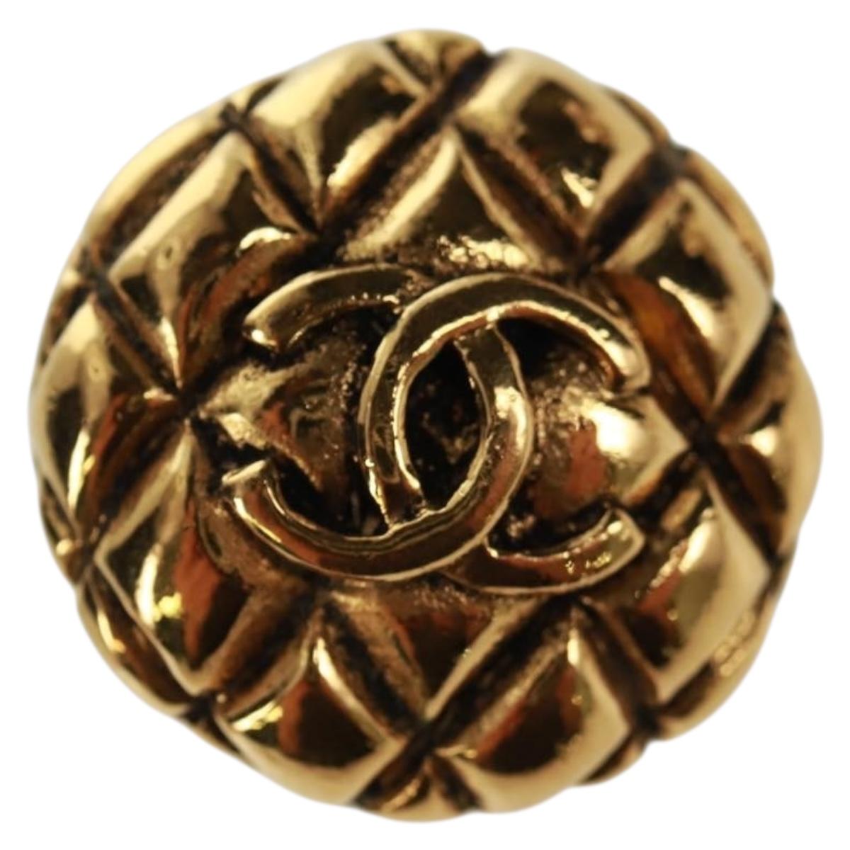 CHANEL Matelasse COCO Mark Earring metal Gold CC Auth 149817V