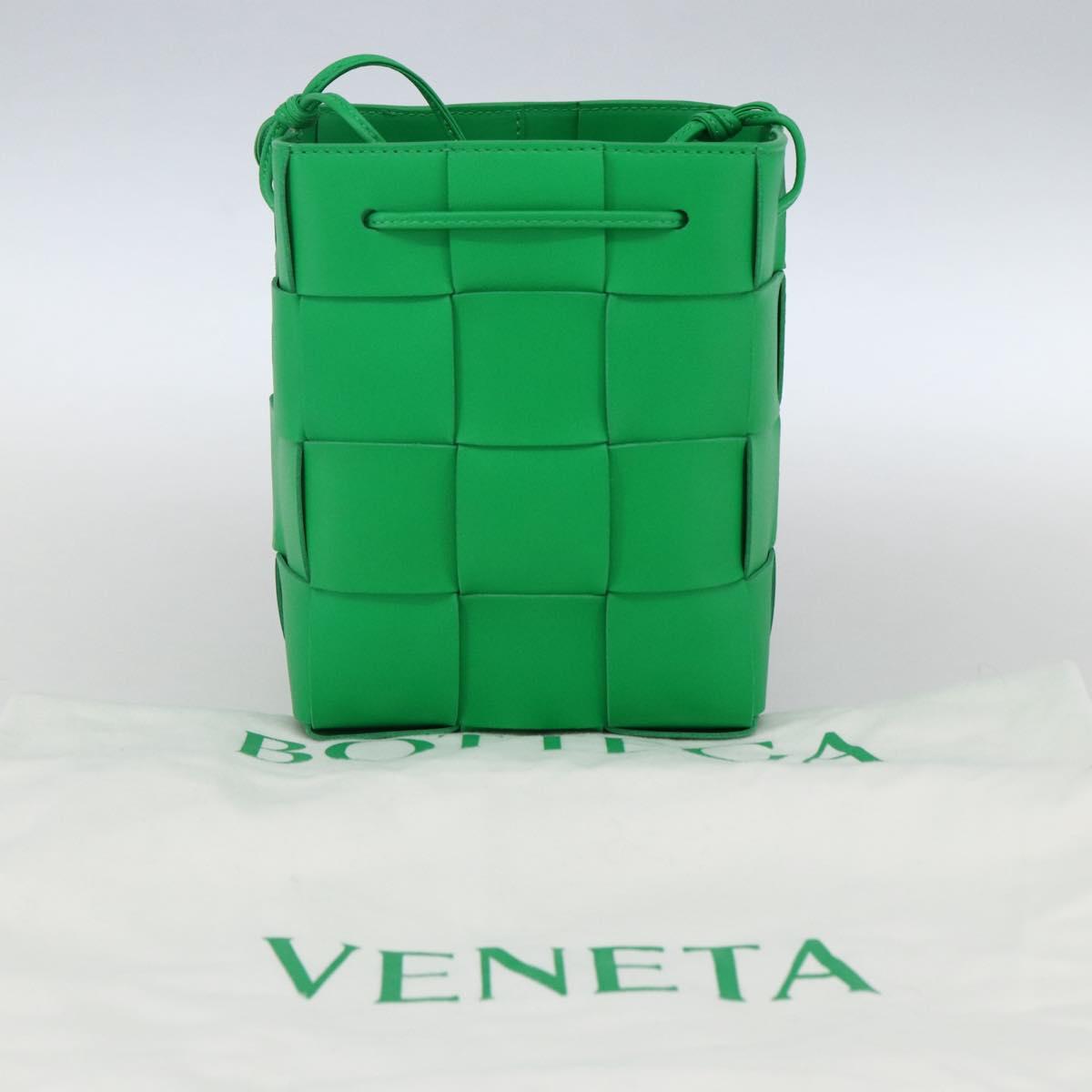 BOTTEGA VENETA MAXI INTRECCIATO Small Cassette Bucket Leather Auth 149923SM