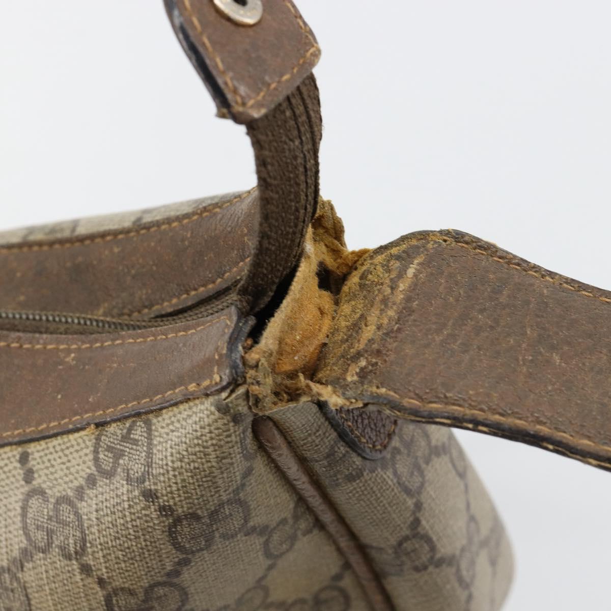 GUCCI GG Supreme Shoulder Bag PVC Beige Gold Auth 149980