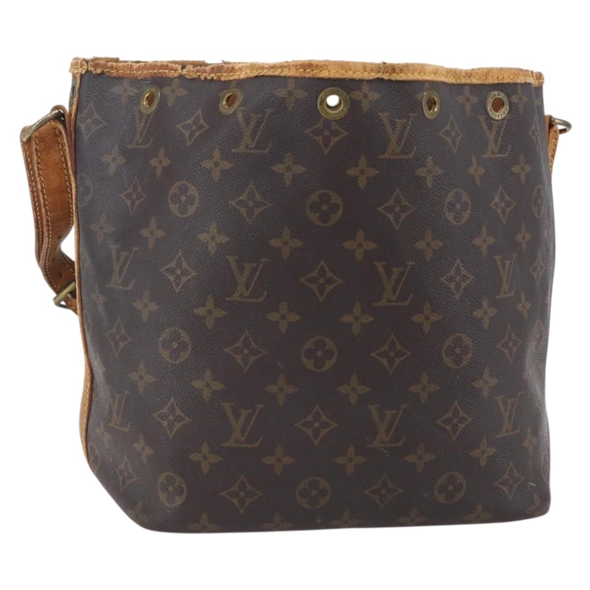 LOUIS VUITTON Monogram Petit Noe Shoulder Bag M42226 LV Auth 150660