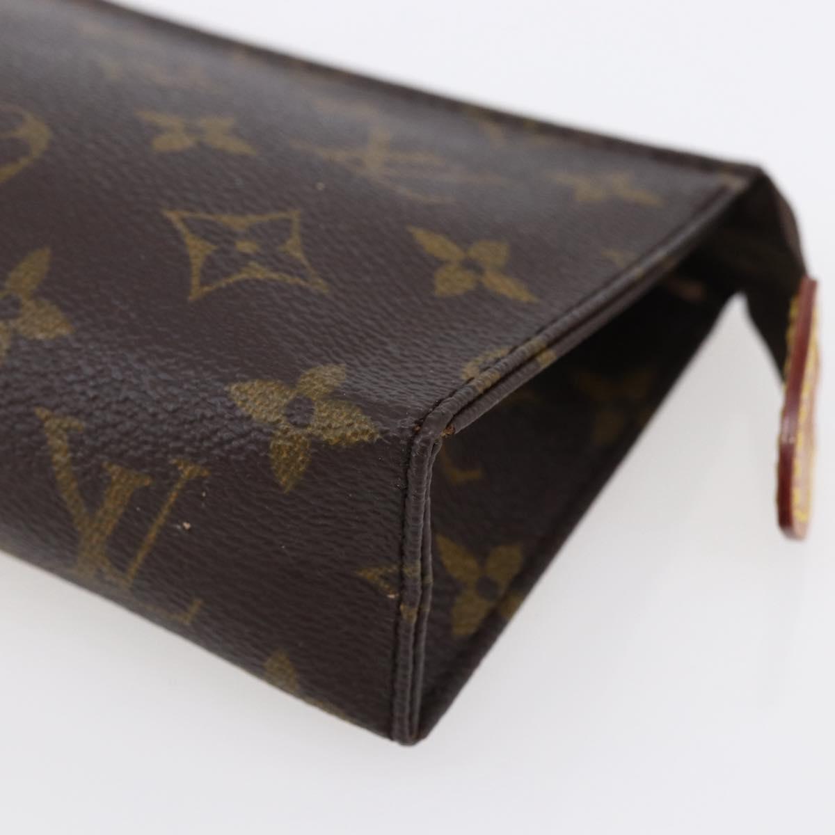LOUIS VUITTON Monogram Poche Toilette 15 Pouch M47546 LV Auth 150887