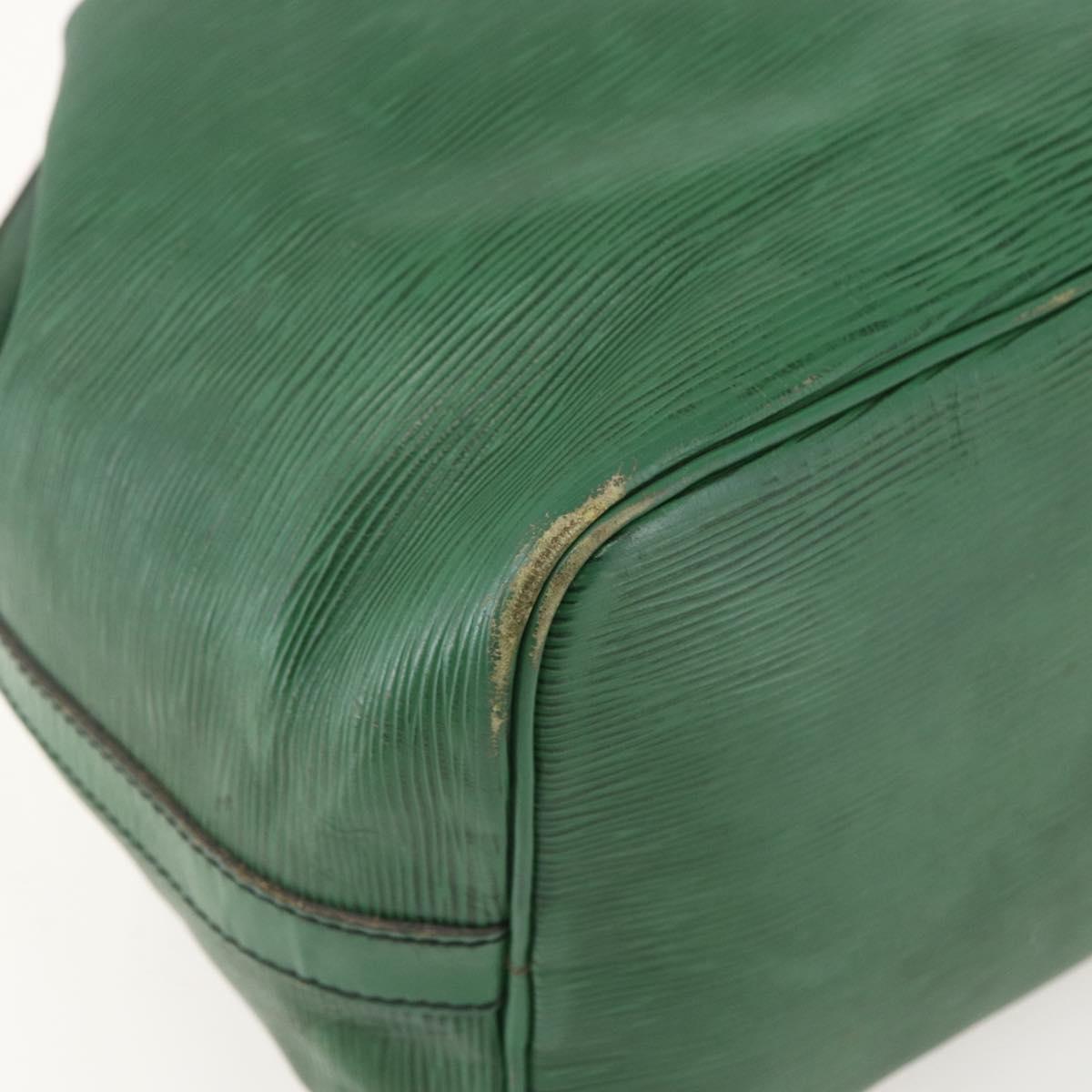 LOUIS VUITTON Epi Petit Noe Shoulder Bag Green M44104 LV Auth 151097