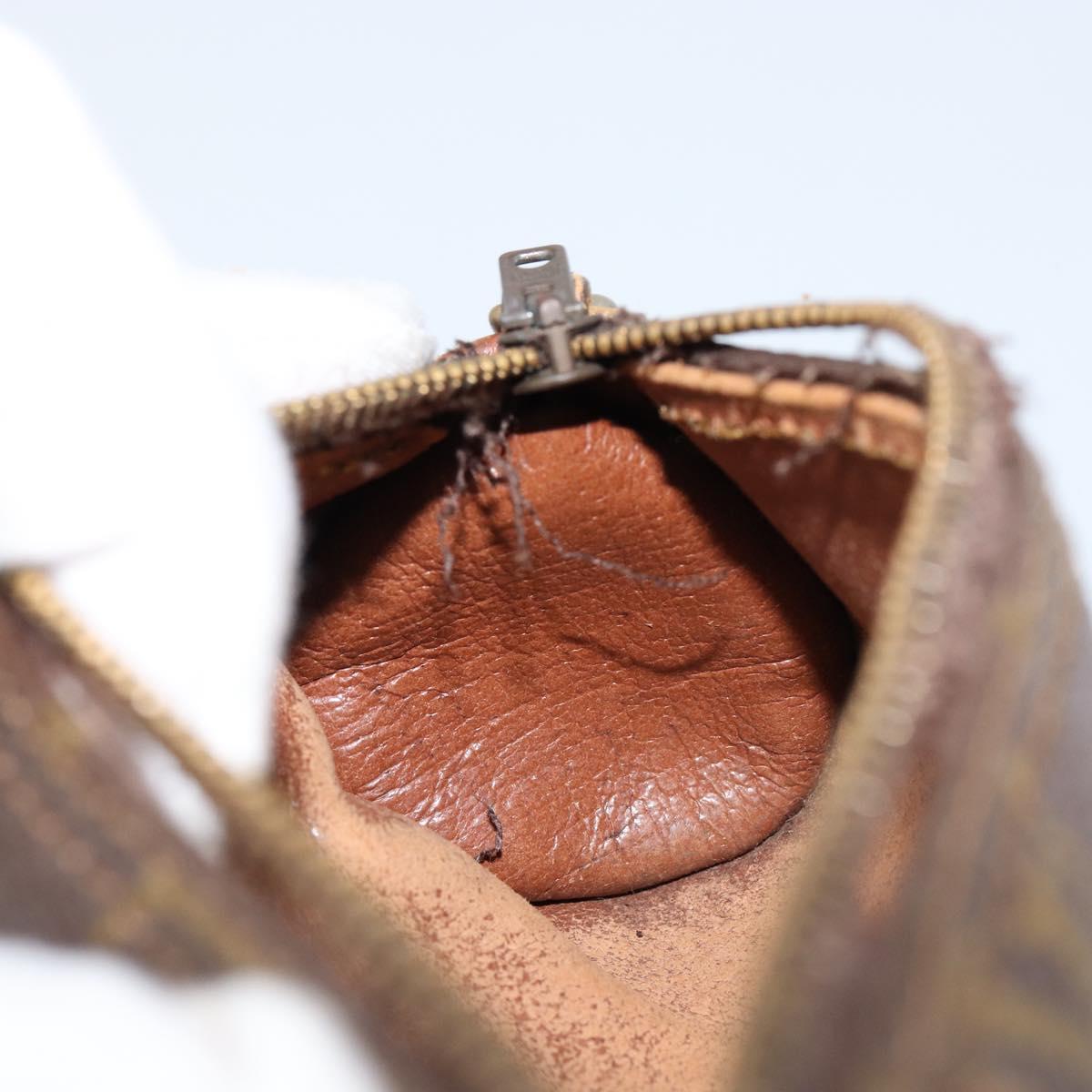 LOUIS VUITTON Monogram Papillon Pouch LV Auth 151116