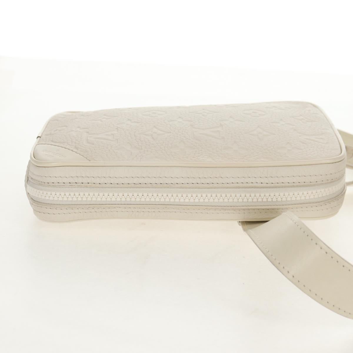 LOUIS VUITTON Taurillon Clemence Monogram Utility Side Bag M53256 Auth 151309A