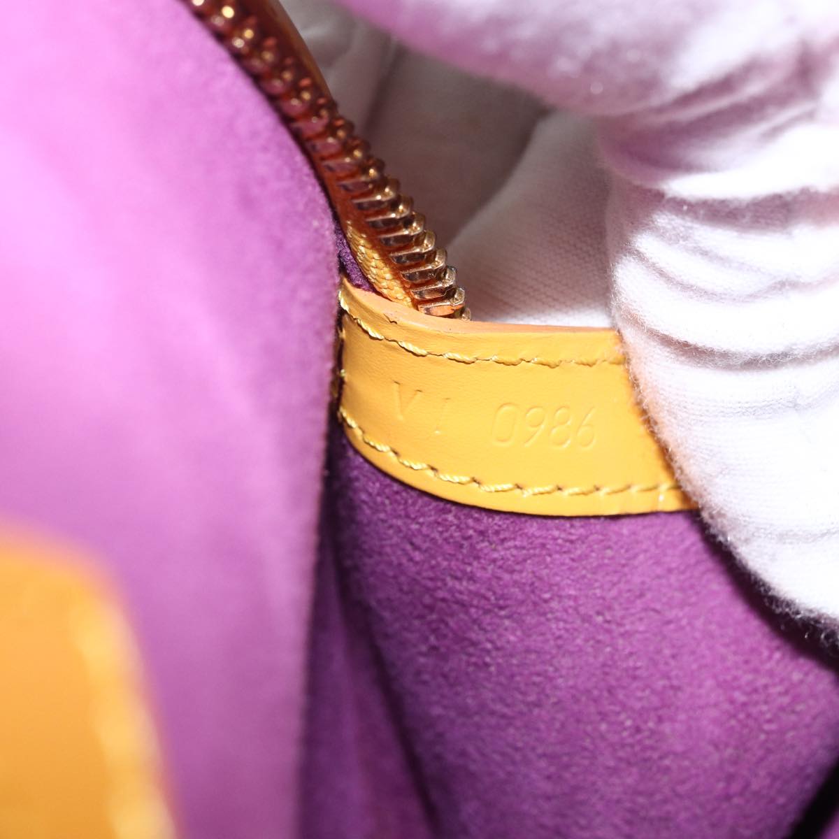 LOUIS VUITTON Epi Lussac Shoulder Bag Yellow M52289 LV Auth 151755
