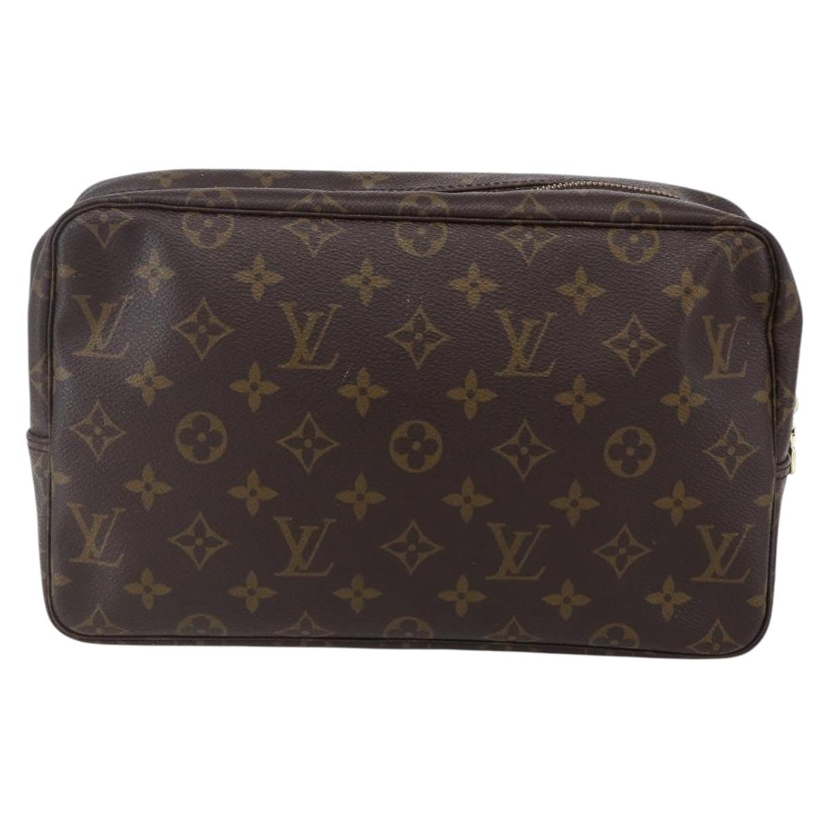 LOUIS VUITTON Monogram Trousse Toilette 28 Clutch Bag M47522 LV Auth 151841