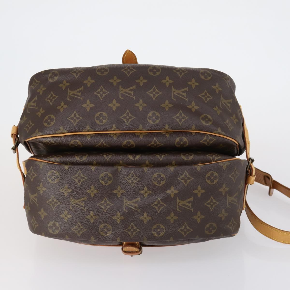 LOUIS VUITTON Monogram Saumur 35 Shoulder Bag M42254 LV Auth 152103
