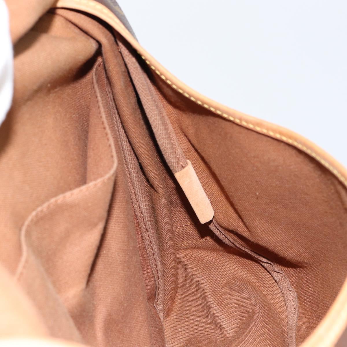 LOUIS VUITTON Monogram Saumur 35 Shoulder Bag M42254 LV Auth 152126