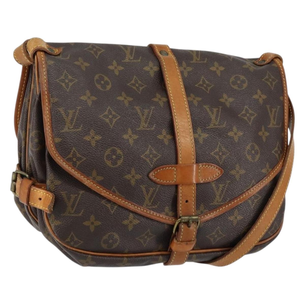 LOUIS VUITTON Monogram Saumur 30 Shoulder Bag M42256 LV Auth 152170
