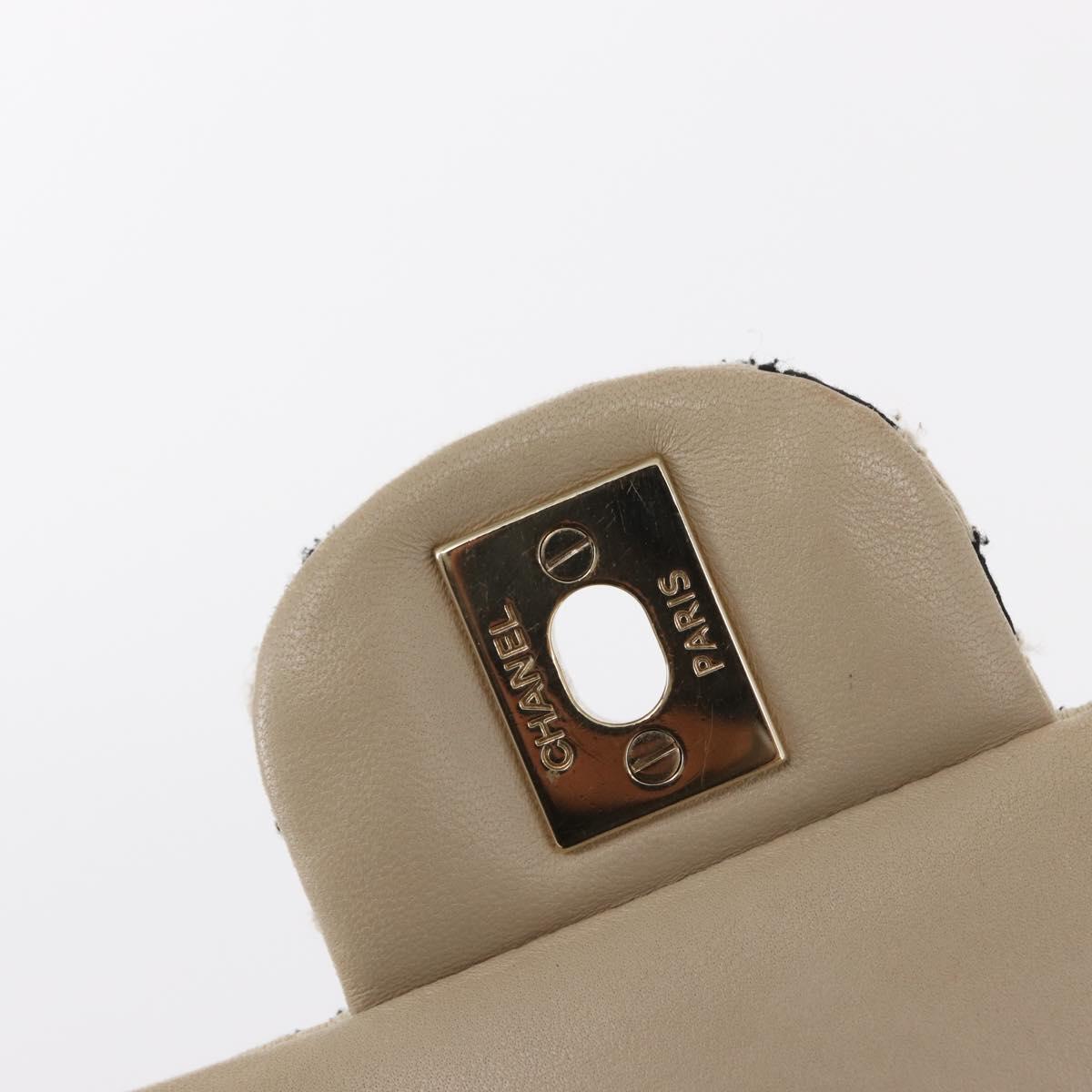 CHANEL Matelasse Chain Double Flap Chain Bag Knitted White CC Auth 152291SAV