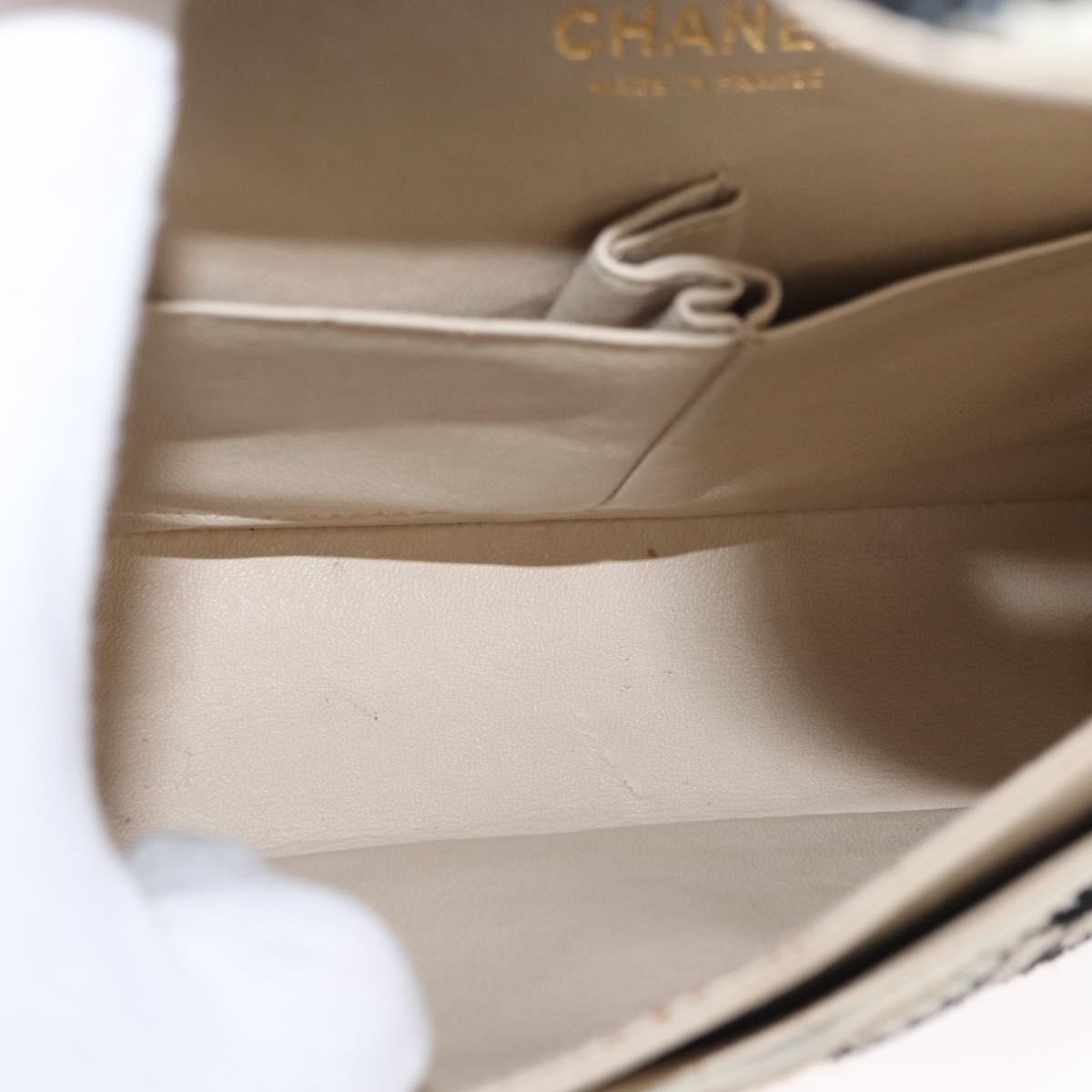 CHANEL Matelasse Chain Double Flap Chain Bag Knitted White CC Auth 152291SAV