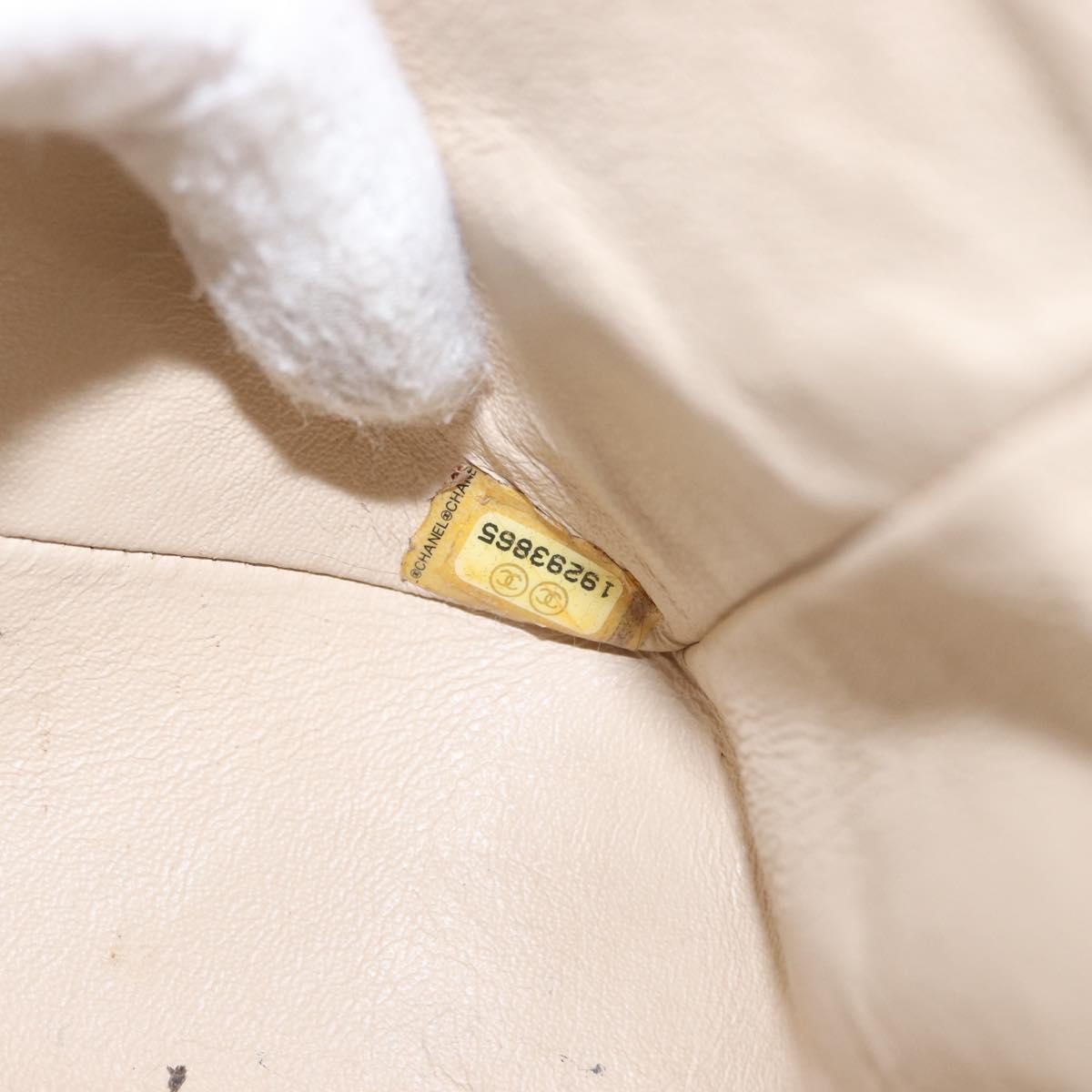 CHANEL Matelasse Chain Double Flap Chain Bag Knitted White CC Auth 152291SAV