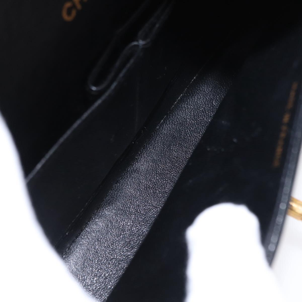 CHANEL Matelasse Double Flap Chain Bag Patent leather Black Gold CC Auth 152292V