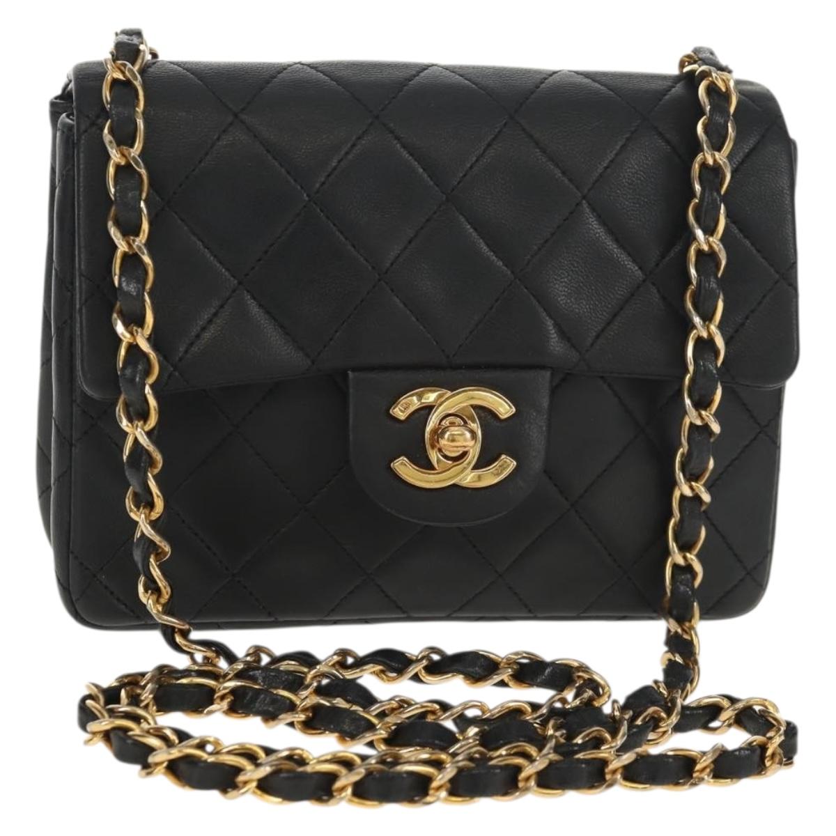 CHANEL Matelasse Chain Shoulder Bag Lamb Skin Black Gold CC Auth 152446AV