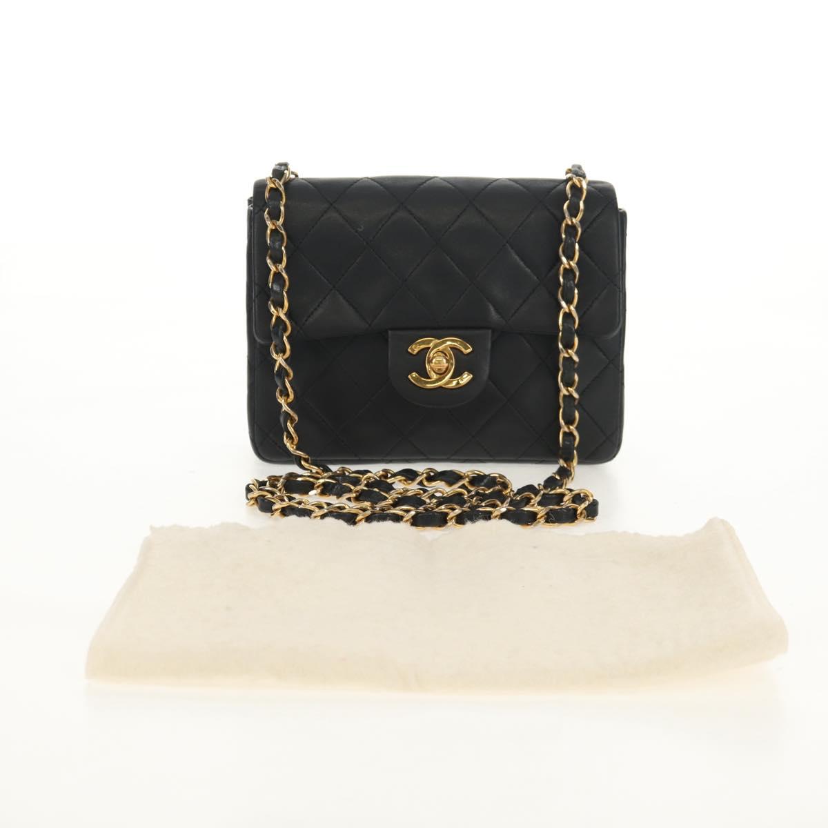 CHANEL Matelasse Chain Shoulder Bag Lamb Skin Black Gold CC Auth 152446AV