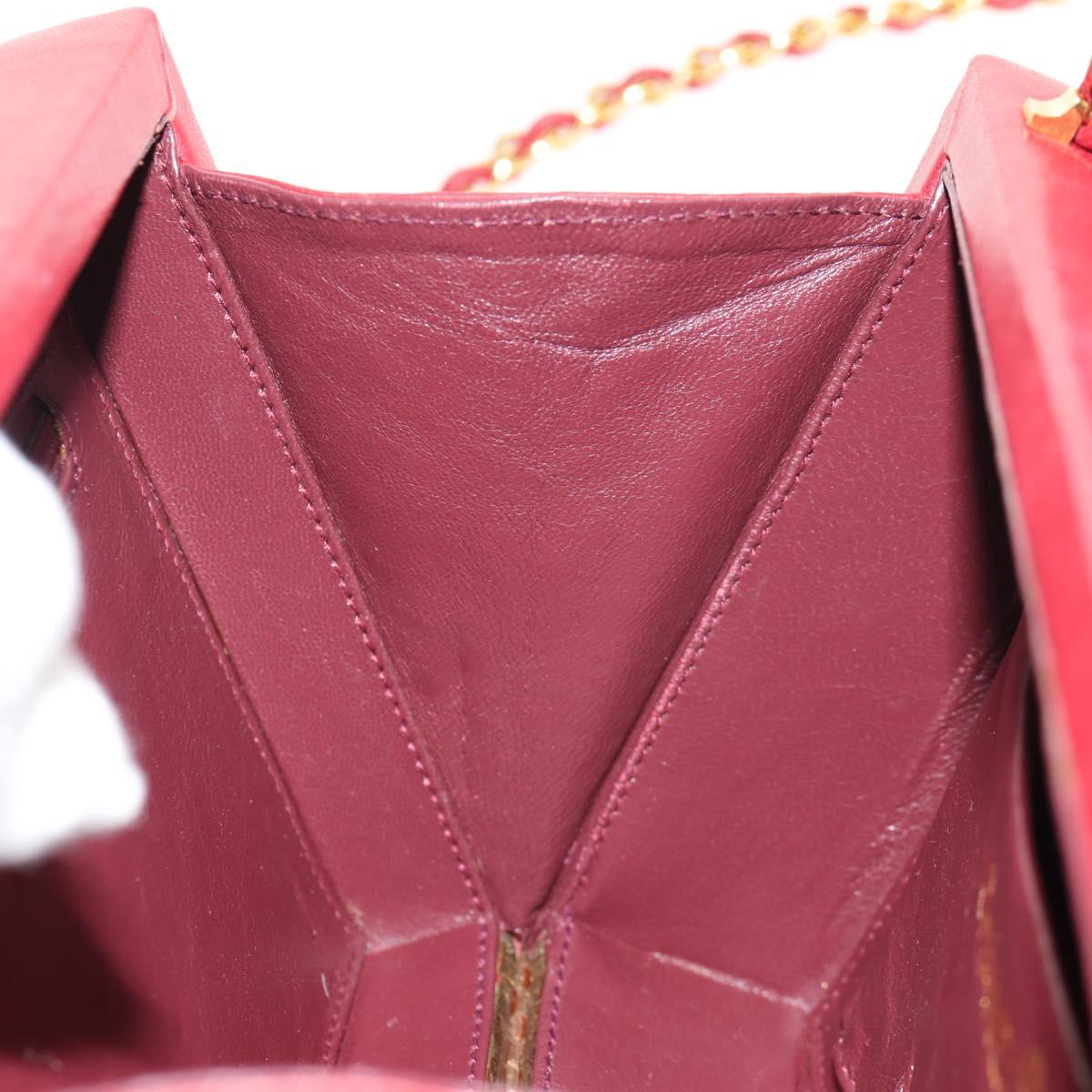 CHANEL Matelasse Chain Shoulder Bag Leather Red Gold CC Auth 152456V