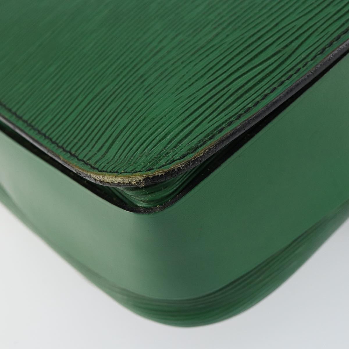 LOUIS VUITTON Epi Cartouchiere MM Shoulder Bag Green M52244 LV Auth 152749