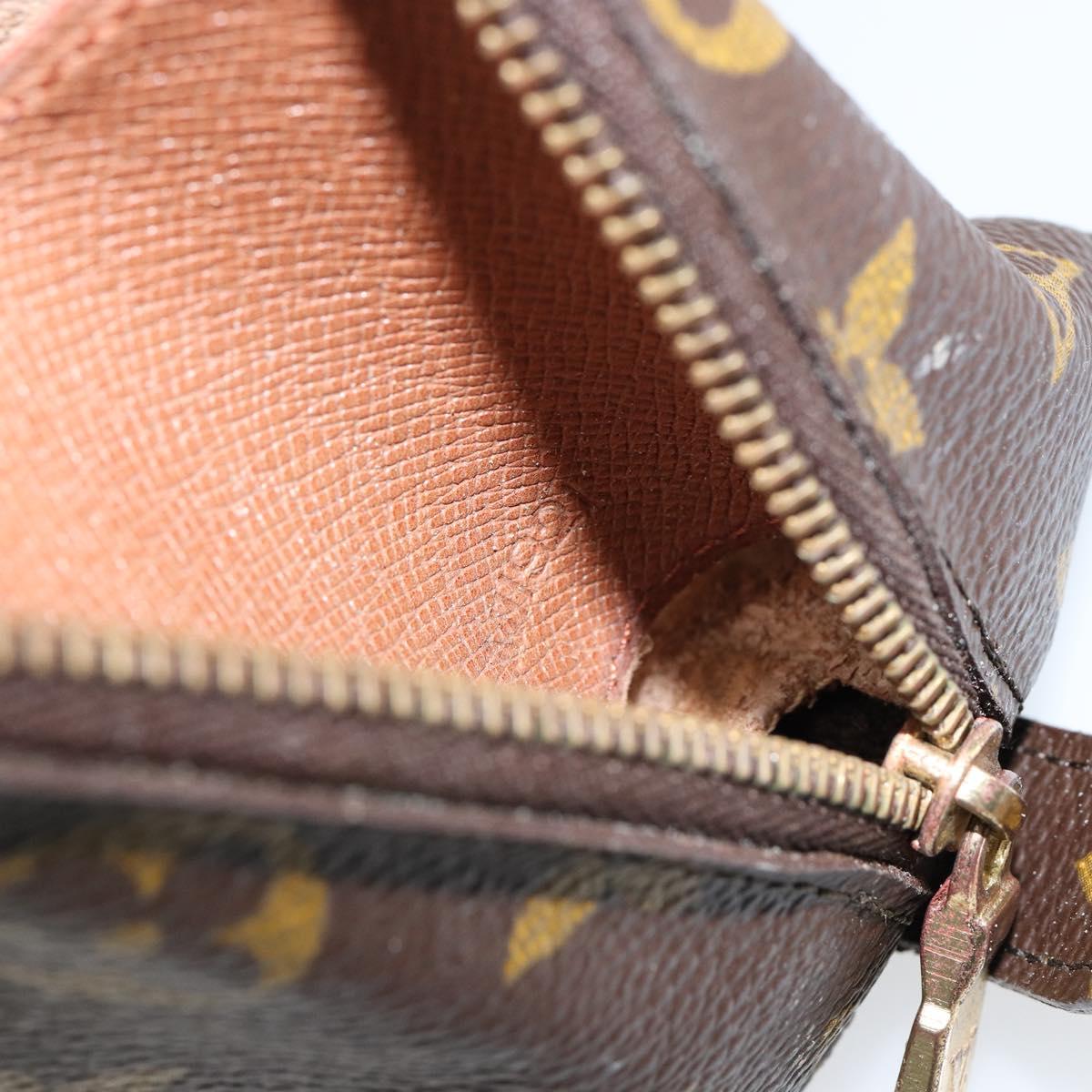 LOUIS VUITTON Monogram Trousse Demi Ronde Cosmetic Pouch M47520 LV Auth 152763