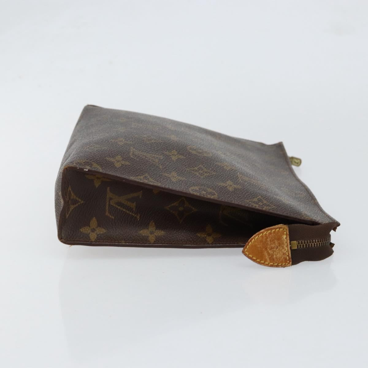 LOUIS VUITTON Monogram Poche Toilette 26 Pouch M47542 LV Auth 153144