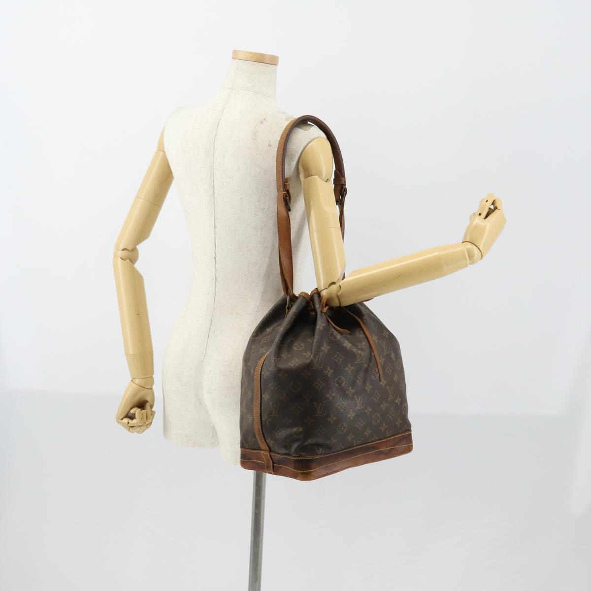 LOUIS VUITTON Monogram Noe Shoulder Bag M42224 LV Auth 153186