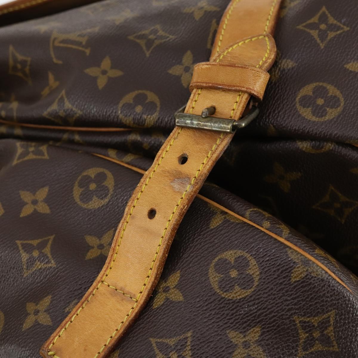 LOUIS VUITTON Monogram Saumur 43 Shoulder Bag M42252 LV Auth 153305