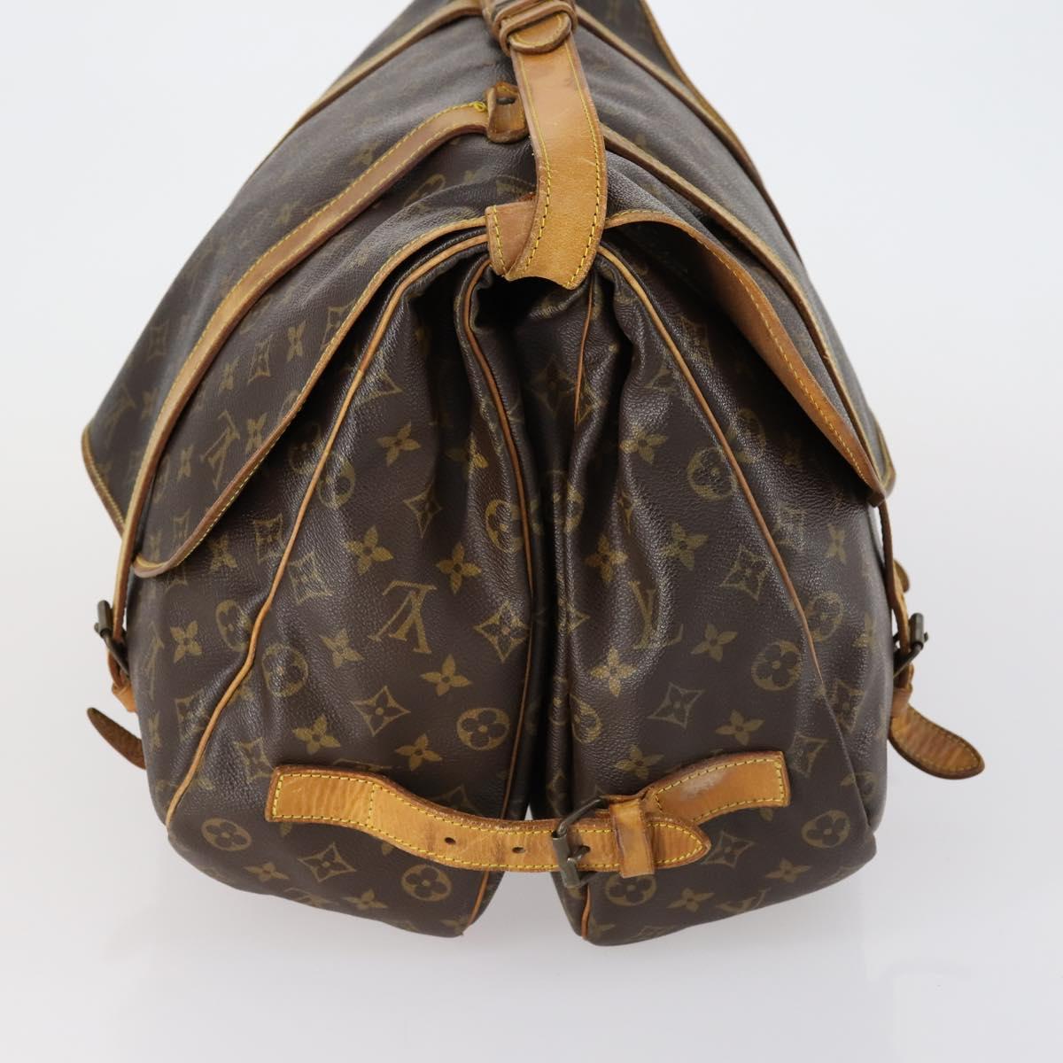 LOUIS VUITTON Monogram Saumur 43 Shoulder Bag M42252 LV Auth 153305