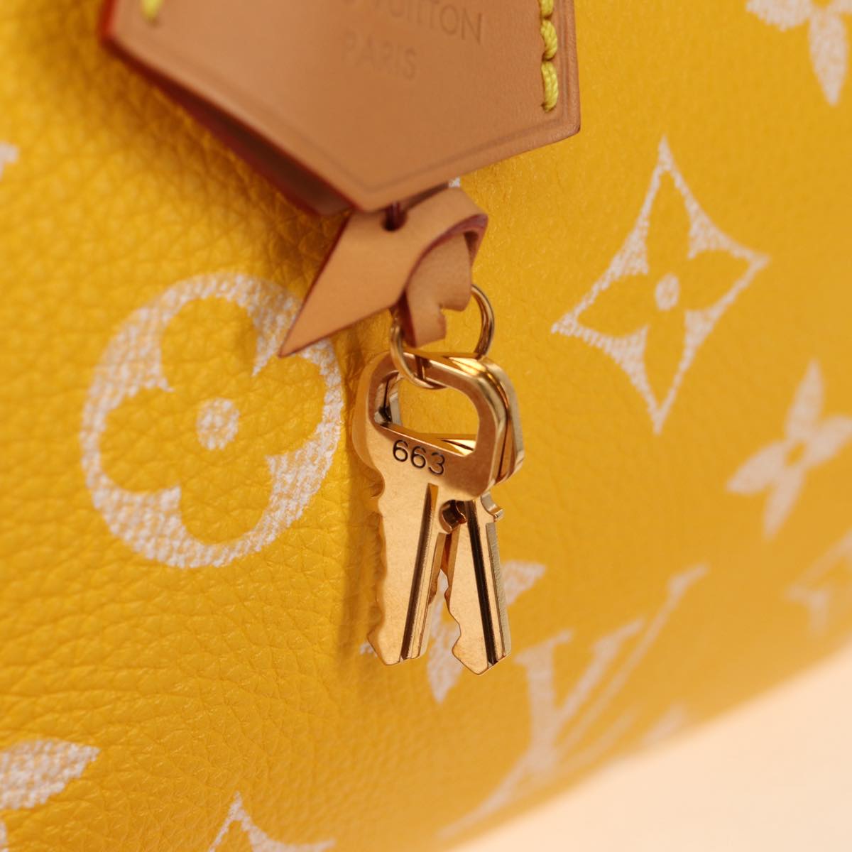 LOUIS VUITTON Speedy P9 Bandouliere 40 Bag Jaune Mat M24419 LV Auth 153334SM