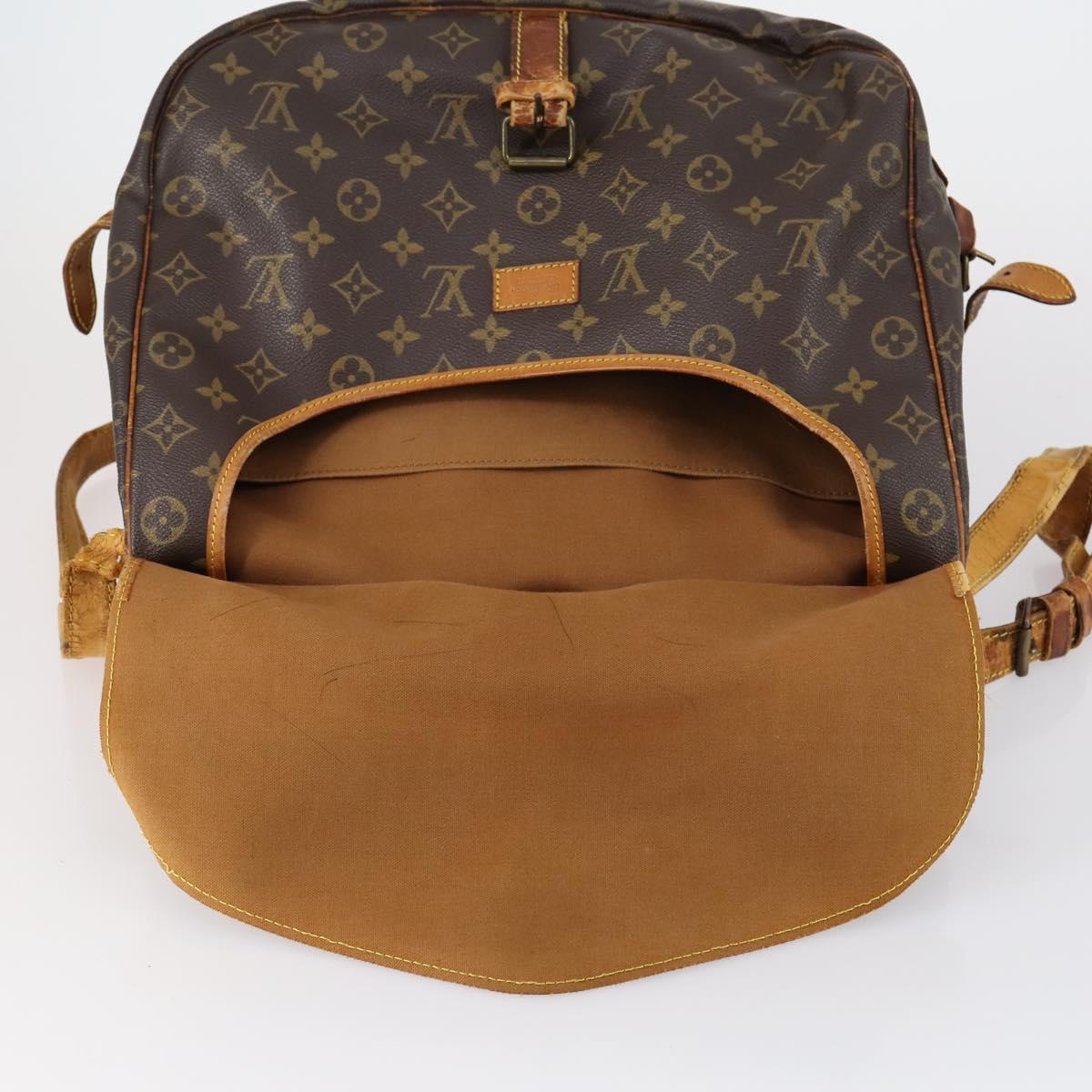 LOUIS VUITTON Monogram Saumur 30 Shoulder Bag M42256 LV Auth 153435