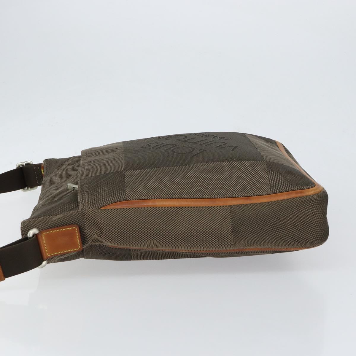 LOUIS VUITTON Damier Geant Compignon Messenger bag Khaki M93045 LV Auth 153513
