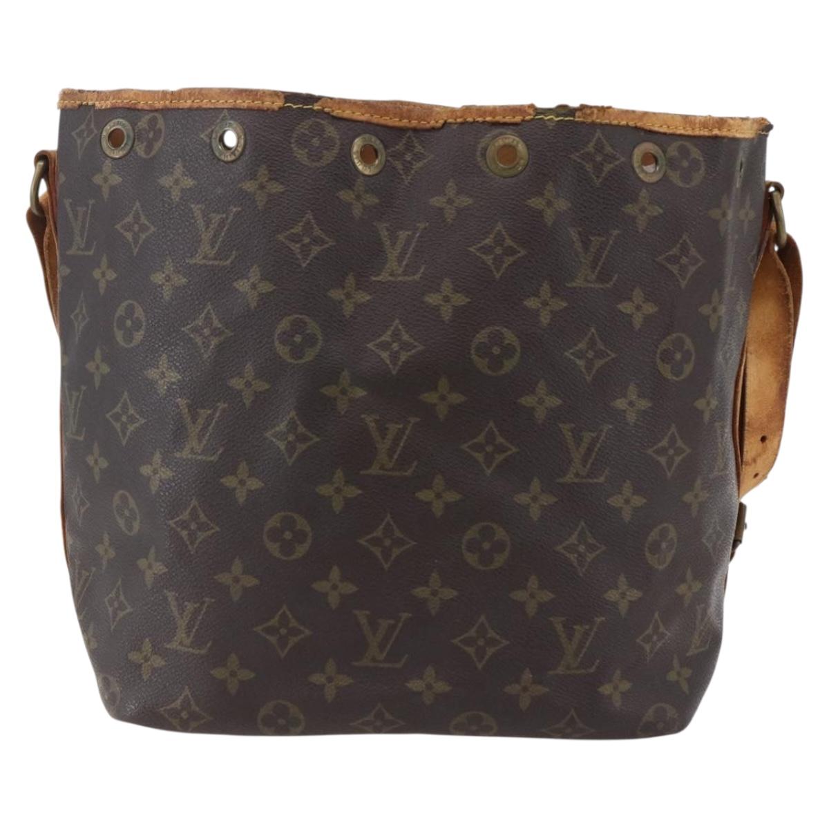 LOUIS VUITTON Monogram Petit Noe Shoulder Bag M42226 LV Auth 153531