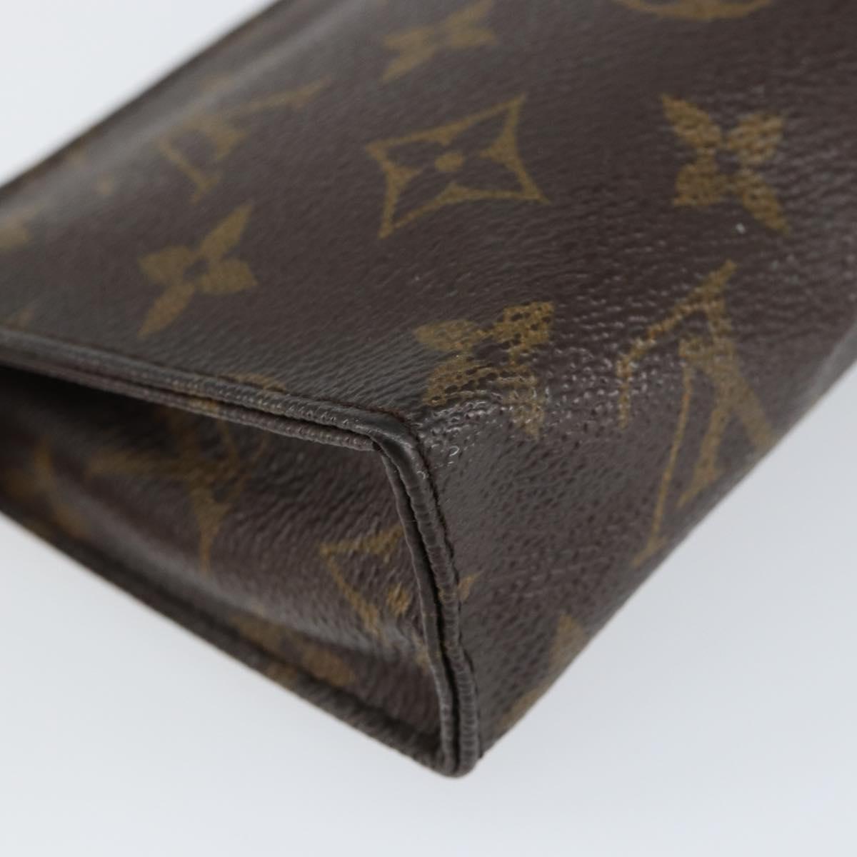 LOUIS VUITTON Monogram Poche Toilette 15 Pouch M47546 LV Auth 153566