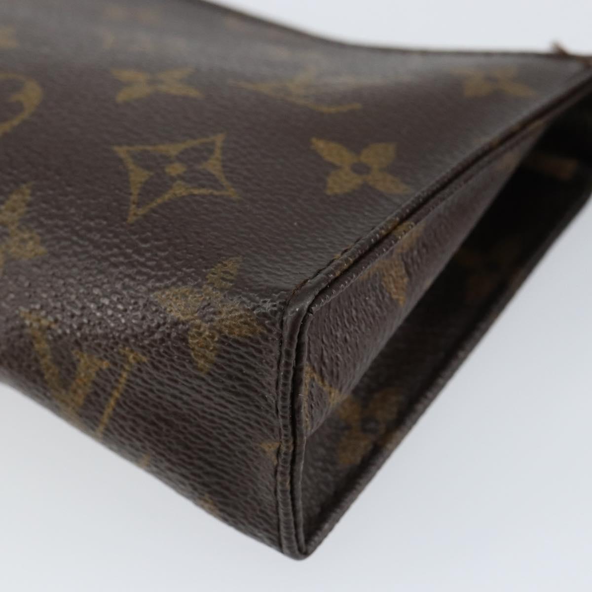 LOUIS VUITTON Monogram Poche Toilette 15 Pouch M47546 LV Auth 153566