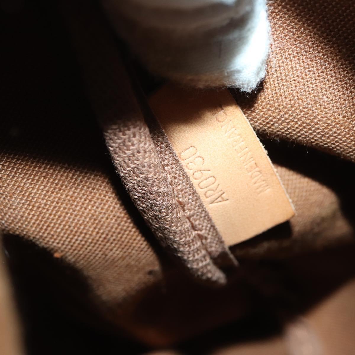 LOUIS VUITTON Monogram Saumur 35 Shoulder Bag M42254 LV Auth 153781