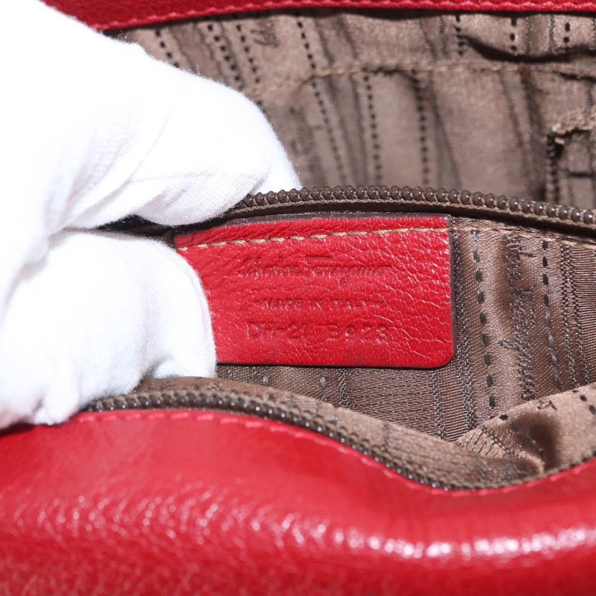 Salvatore Ferragamo Gancini Shoulder Bag Leather Red Gold Auth 153850