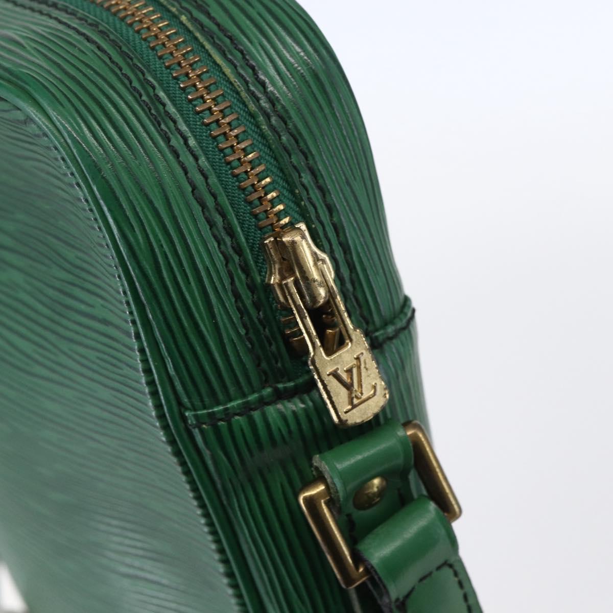 LOUIS VUITTON Epi Danube Shoulder Bag Green M45634 LV Auth 153891
