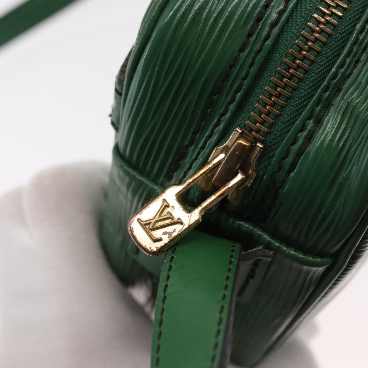 LOUIS VUITTON Epi Jeune Fille MM Shoulder Bag Green M52154 LV Auth 153917