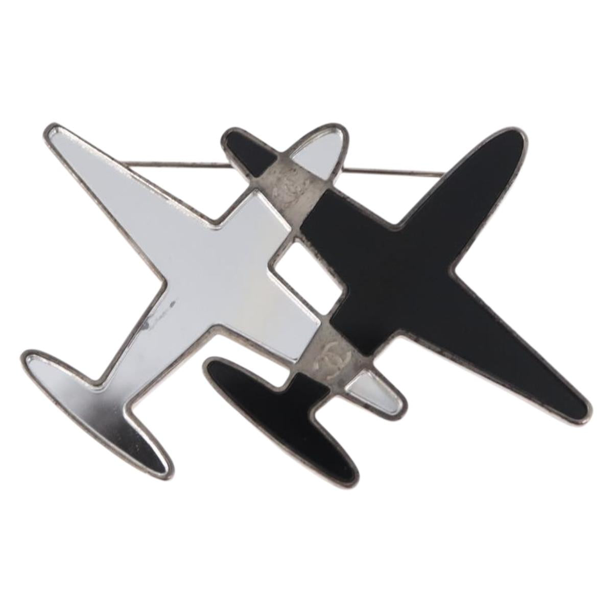 CHANEL Airline Mirror Brooch metal Silver CC Auth 154038V