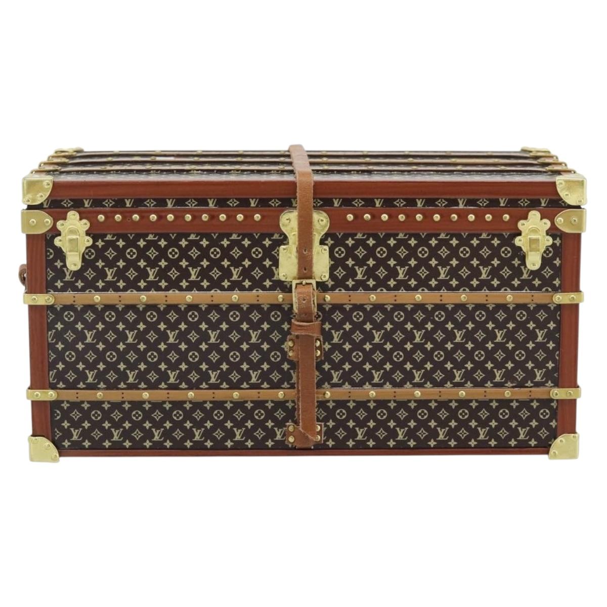 LOUIS VUITTON Miss France Paper Weight Brown M99408 LV Auth 154063