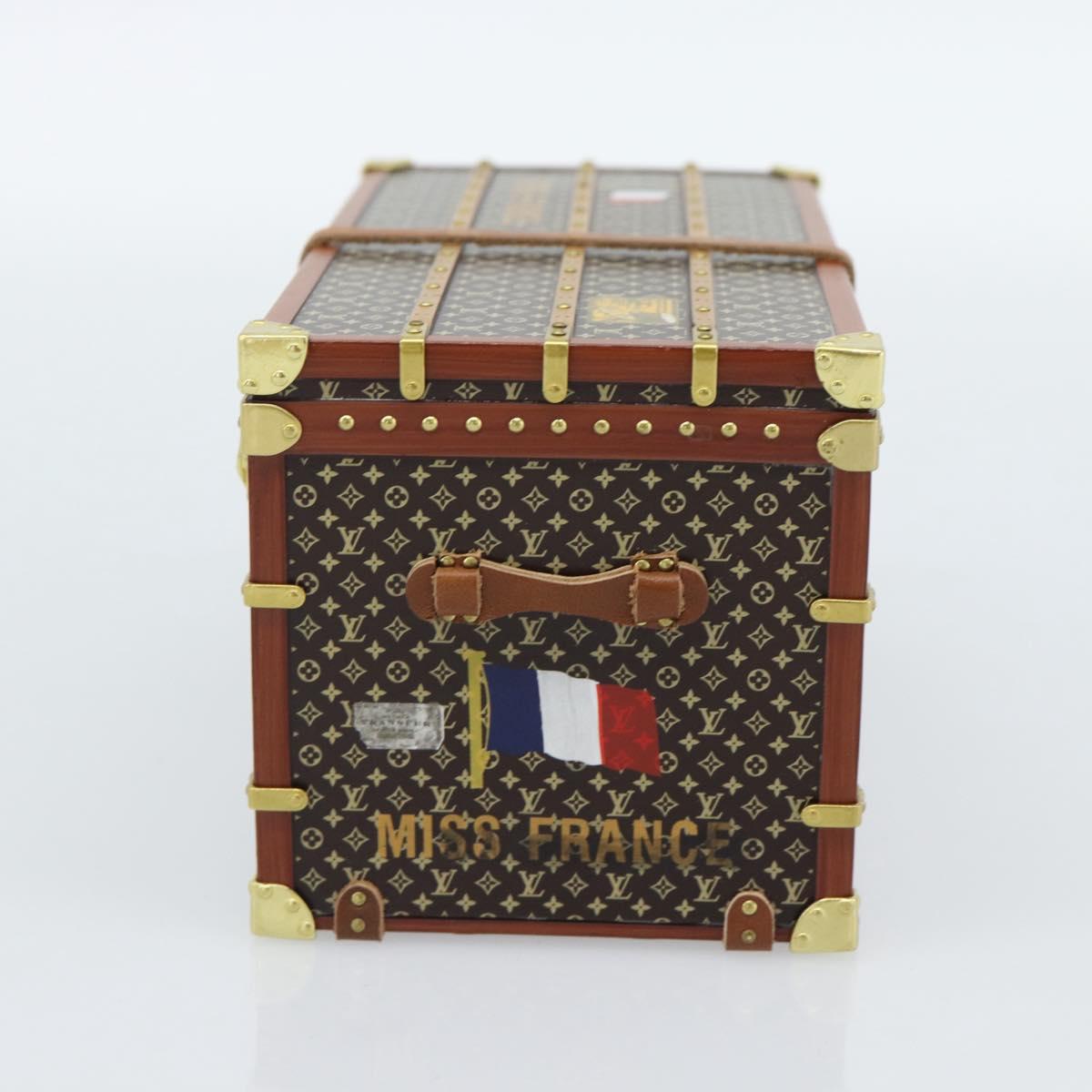 LOUIS VUITTON Miss France Paper Weight Brown M99408 LV Auth 154063