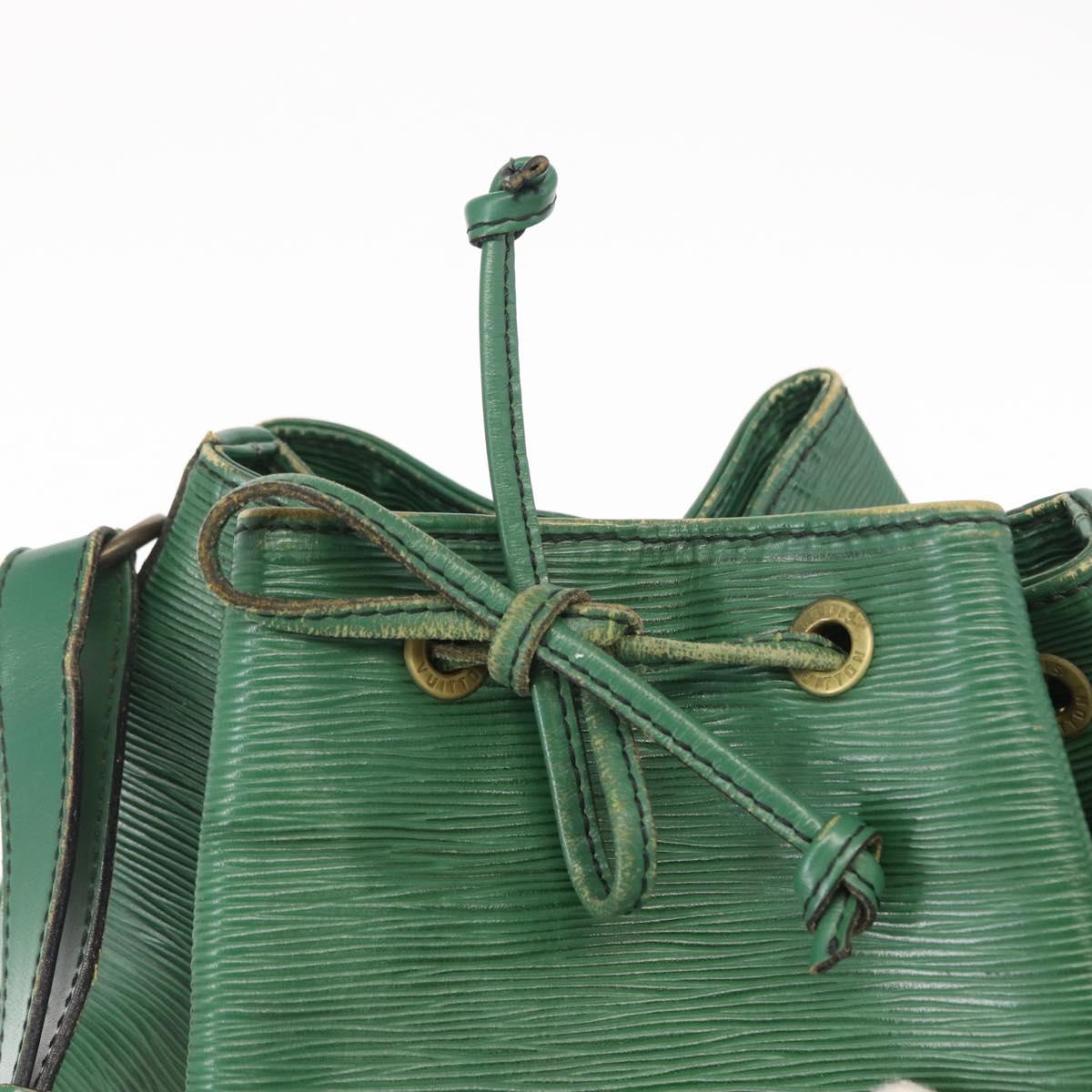 LOUIS VUITTON Epi Noe Shoulder Bag Green M44004 LV Auth 154171