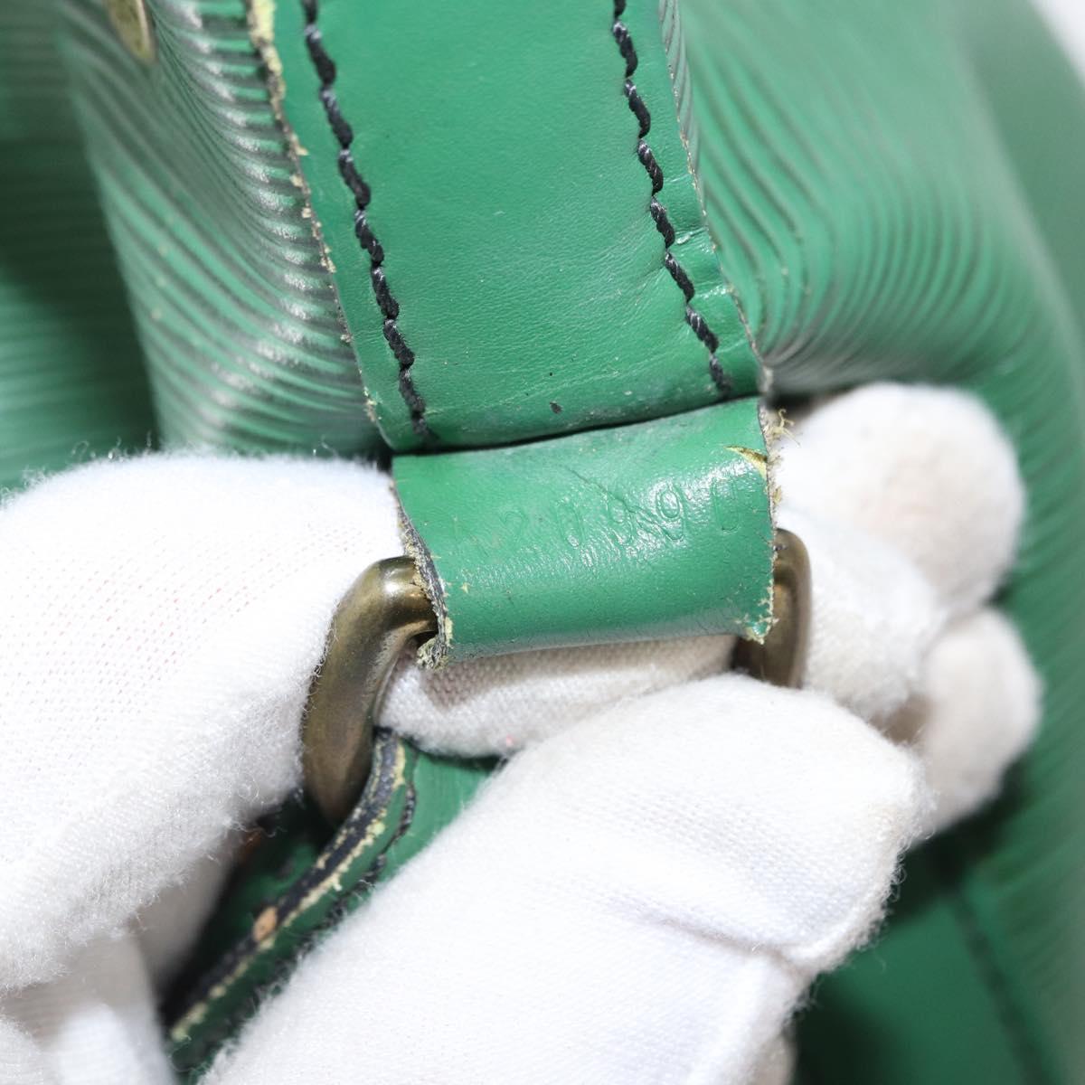 LOUIS VUITTON Epi Noe Shoulder Bag Green M44004 LV Auth 154171