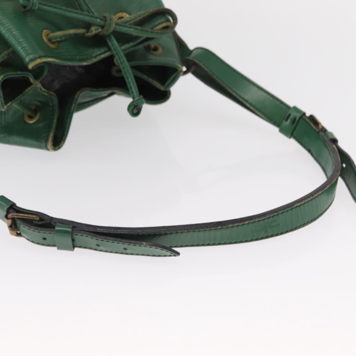 LOUIS VUITTON Epi Noe Shoulder Bag Green M44004 LV Auth 154171