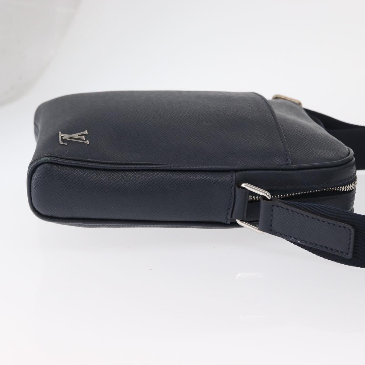 LOUIS VUITTON Taiga Messenger PPM Messenger bag Blue Marine M30321 Auth 154263