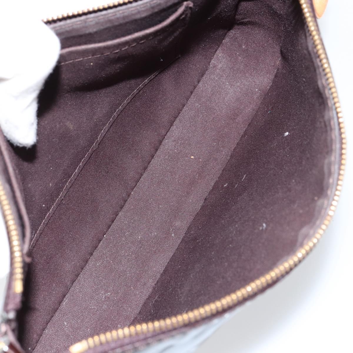 LOUIS VUITTON Vernis Pochette Accessoires Pouch Amarante M91576 LV Auth 154299V