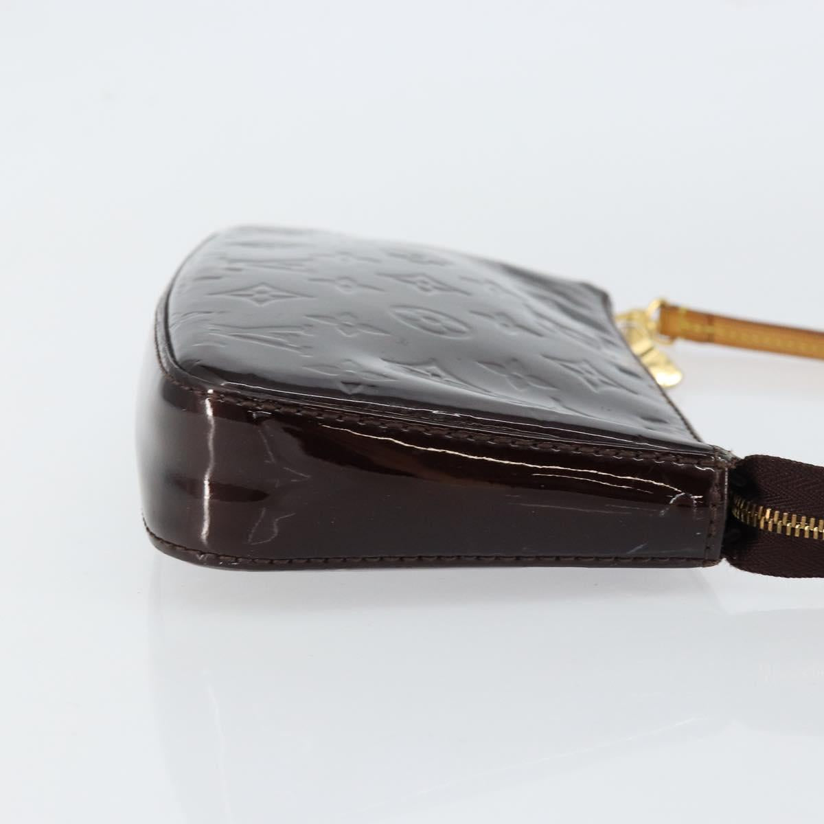 LOUIS VUITTON Vernis Pochette Accessoires Pouch Amarante M91576 LV Auth 154299V