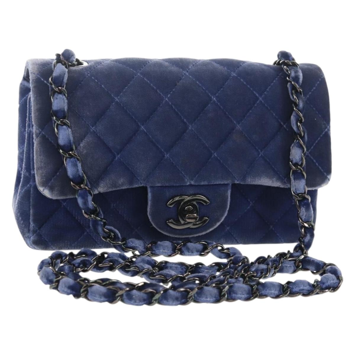 CHANEL Matelasse 20 Chain Shoulder Bag Velor Navy CC Auth 154631V